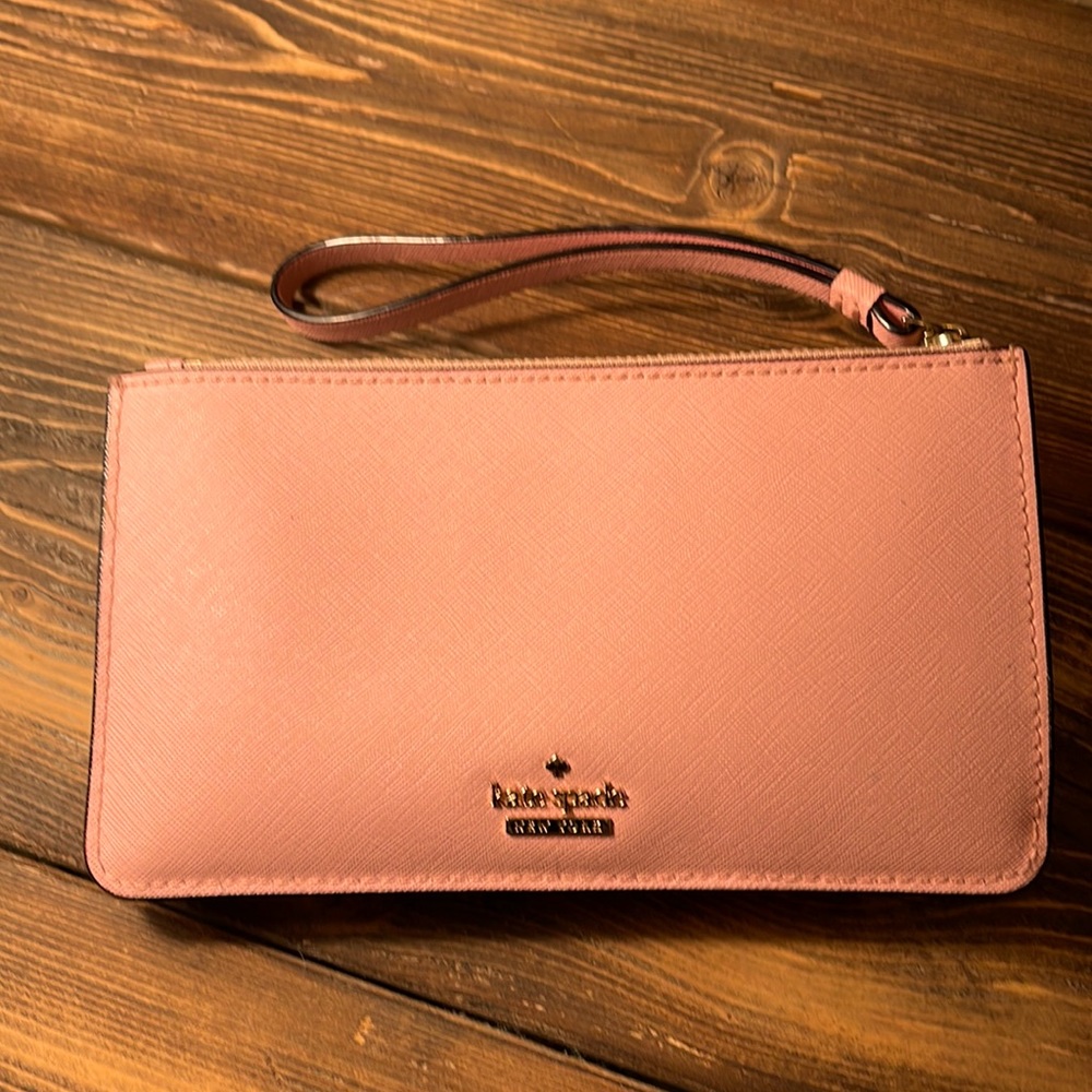 Kate Spade wristlet wallet